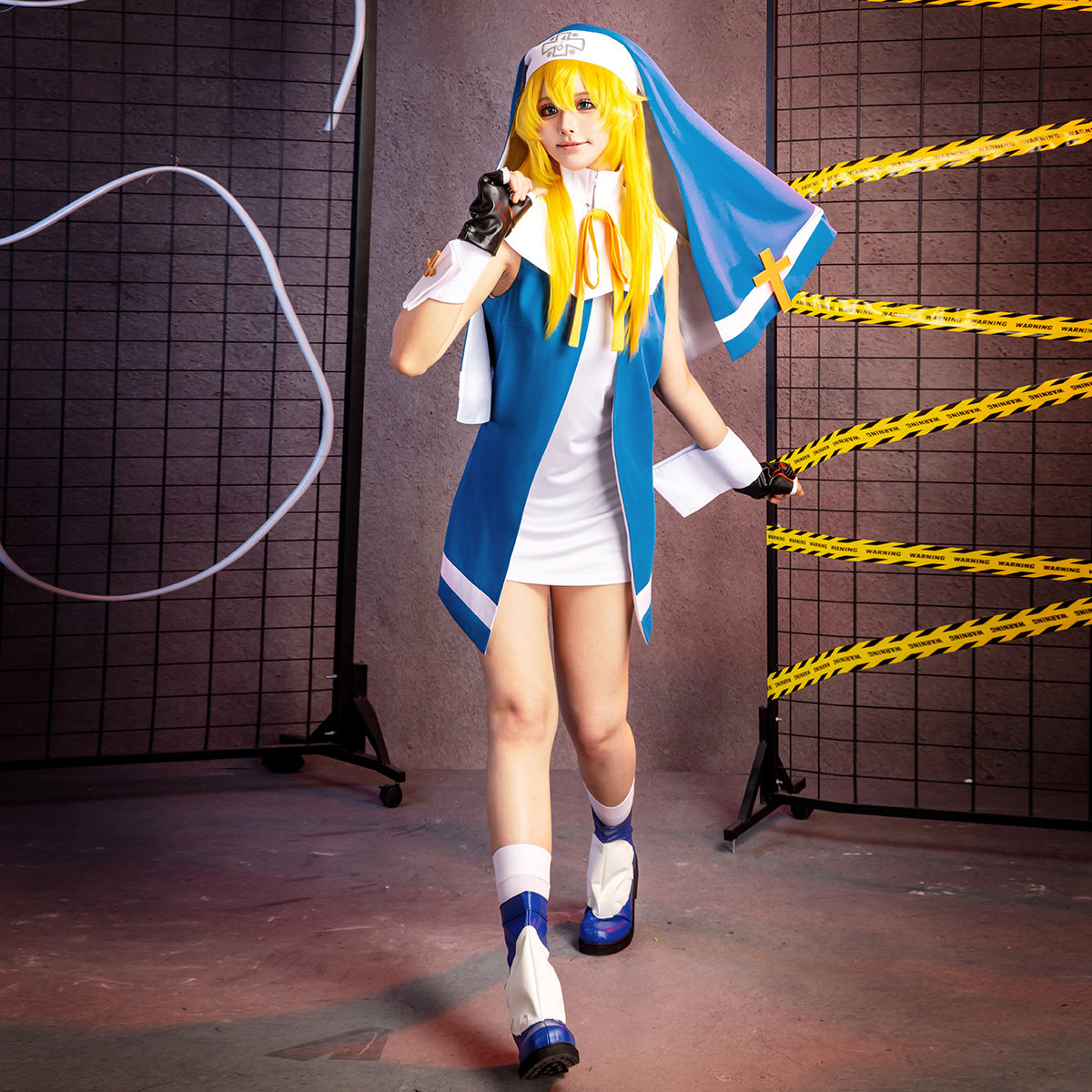 غليتي جير ‌   بريدجيت ‌ ‌ ‌ زي - مراجعة Anime Cosplay Nun وسعره